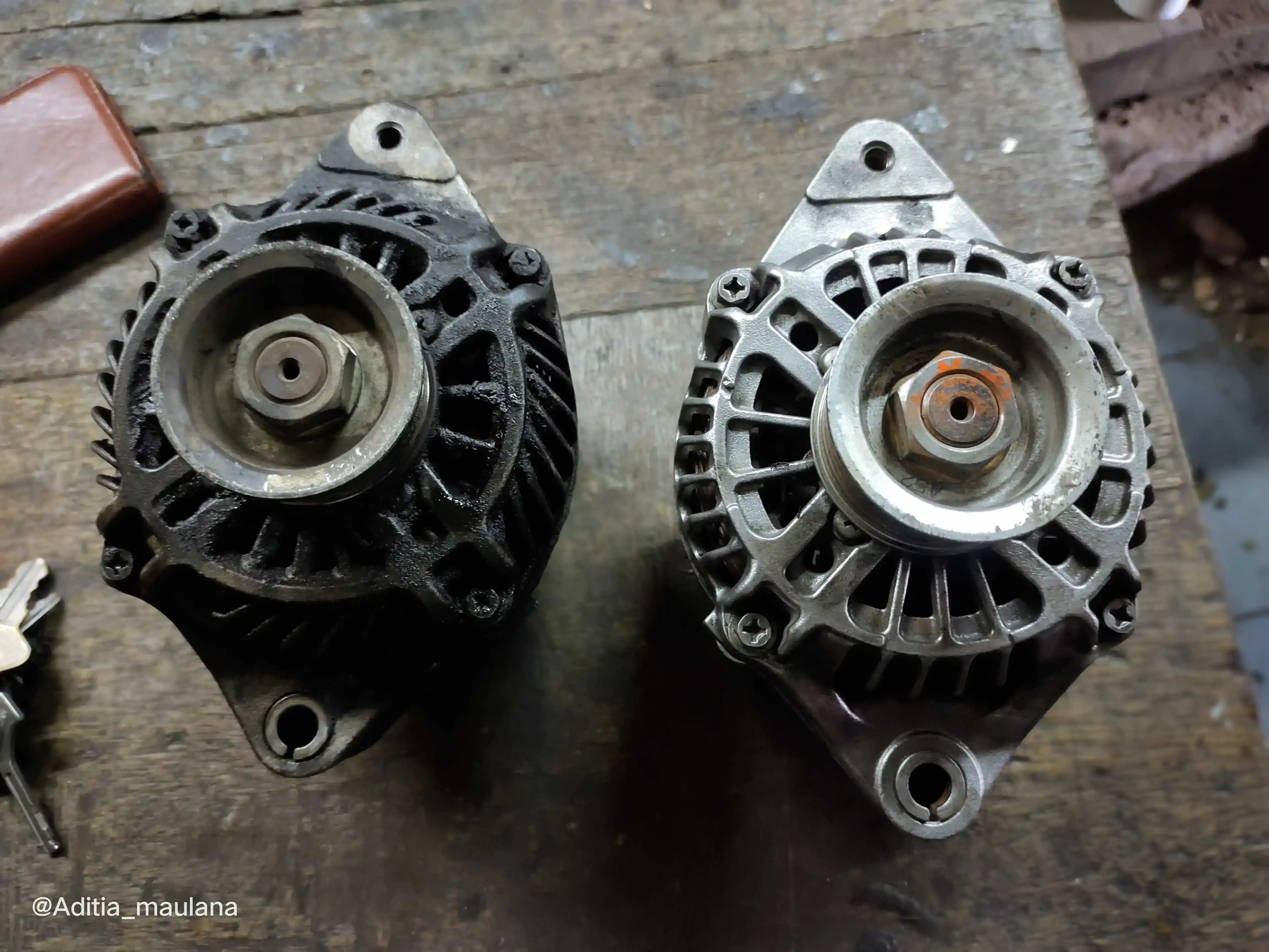 Pembersihan throttle body dan tune up mobil di lokasi